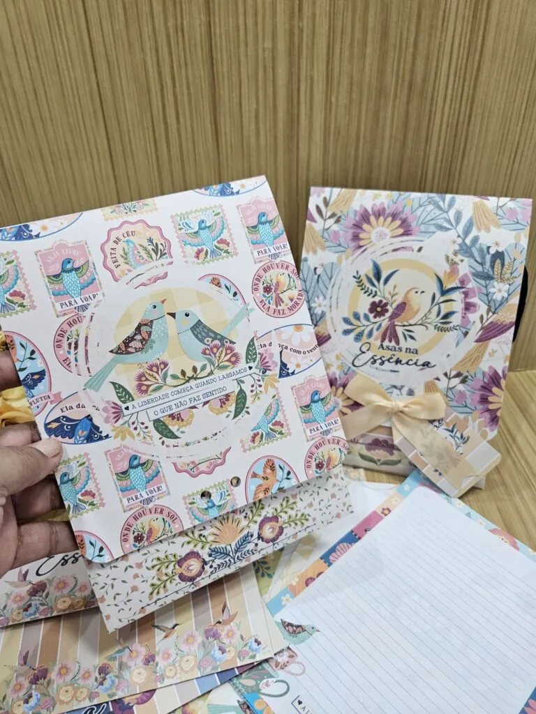 Prévia do presente Kit Papelaria